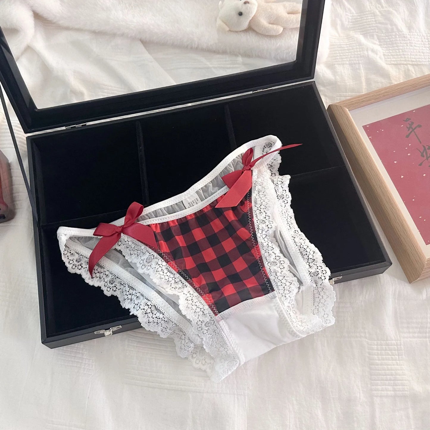 Sexy Lace-trimmed Panties