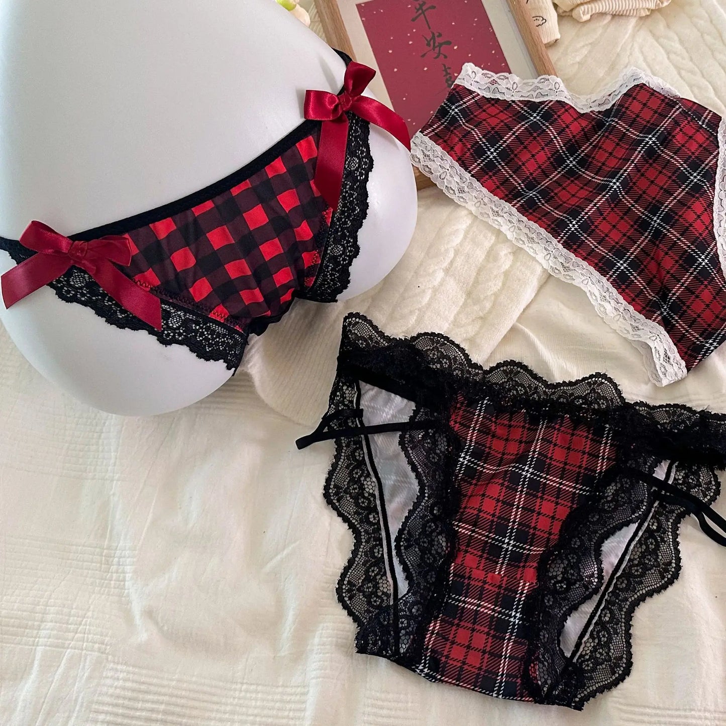 Sexy Lace-trimmed Panties