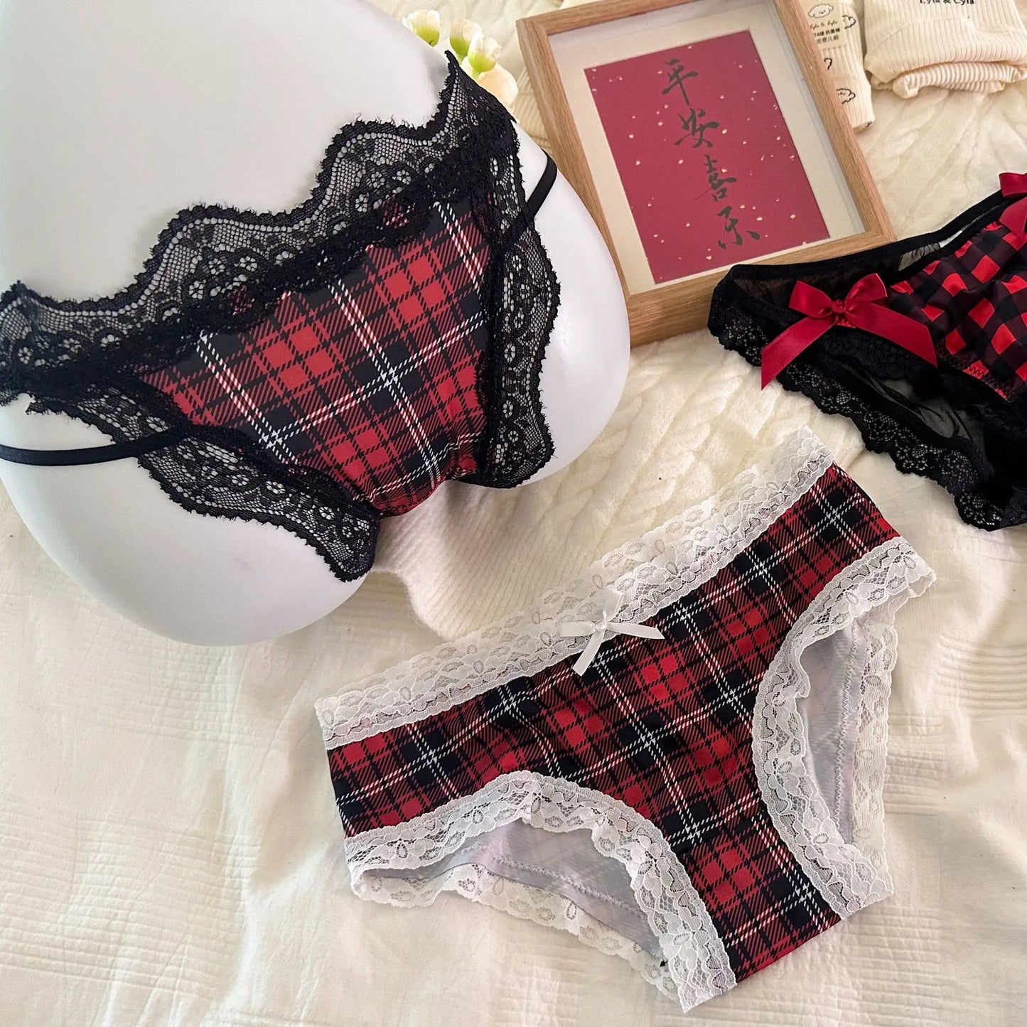 Sexy Lace-trimmed Panties